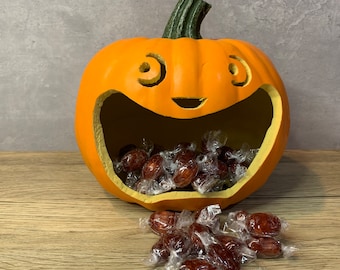 Whimsical Jack-O’-Lantern Candy Keeper – Hand-Carved Halloween Charm