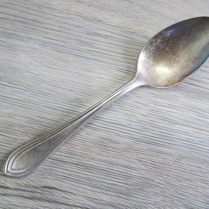 Vintage Spoons Holmes & Edwards -XIV 1910 Washington silver Serving Spoons