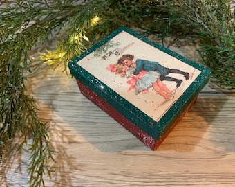 Christmas Eve Box – Hand-Painted Santa Gift Keepsake