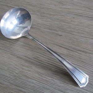 Vintage Gravy/Sauce Ladle  Silver plated