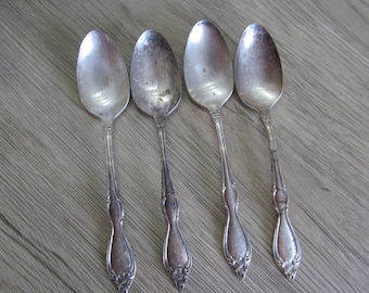1949 “Old South” Silver-Plated Spoon –W.M.A Rogers Southern Charm in Your Hand