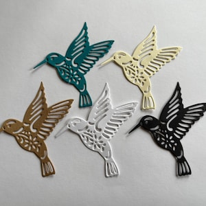 Colibri prédécoupé ~ embellissements de scrapbooking, embellissements de cartes, oiseau découpé, oiseau découpé, journal indésirable, oiseau en papier