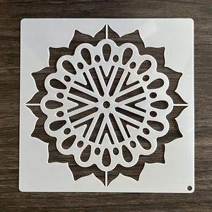 Flower Mandala Stencil Pattern / Reusable Stencils / Art Stencil / Craft Stencil / Paint Stencils / Crafting Stencils / Wall Stencils