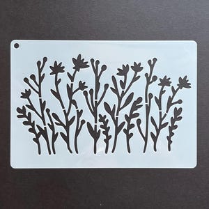 Reusable Plastic Mylar Flower Stencil Pattern / Art Stencil / Craft Stencil / Paint Stencils / Crafting Stencil / Wall Stencil