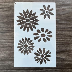 Reusable Plastic Mylar Flower Stencil Pattern / Art Stencil / Craft Stencil / Paint Stencils / Crafting Stencil / Wall Stencil