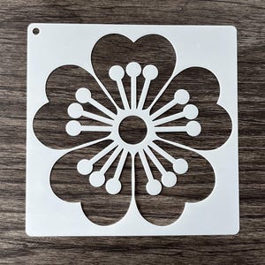 Reusable Plastic Mylar Flower Stencil Pattern / Art Stencil / Craft Stencil / Paint Stencils / Crafting Stencil / Wall Stencil