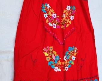 Mexican Embroidered Dress Womens S Red Floral Boho Folk Art Cotton Vtg 1970s