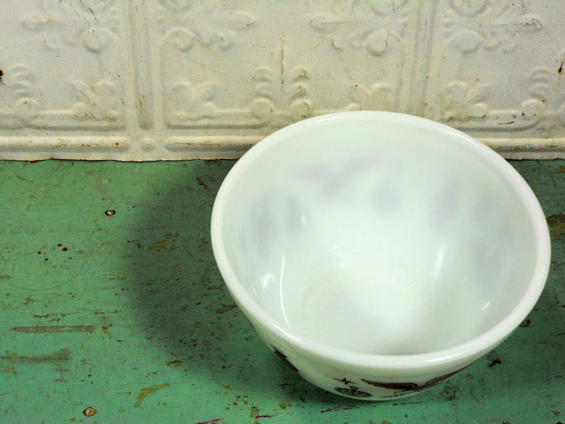 1 12 Pint Mixing Bowl with Eagles and Corn Small Vintage Pyrex Mixing Bowl with Brown Americana Details