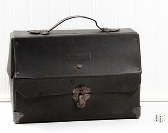 Vintage Gilman Vacuum Lunch Kit, Leatherette and Metal Factory Lunchbox