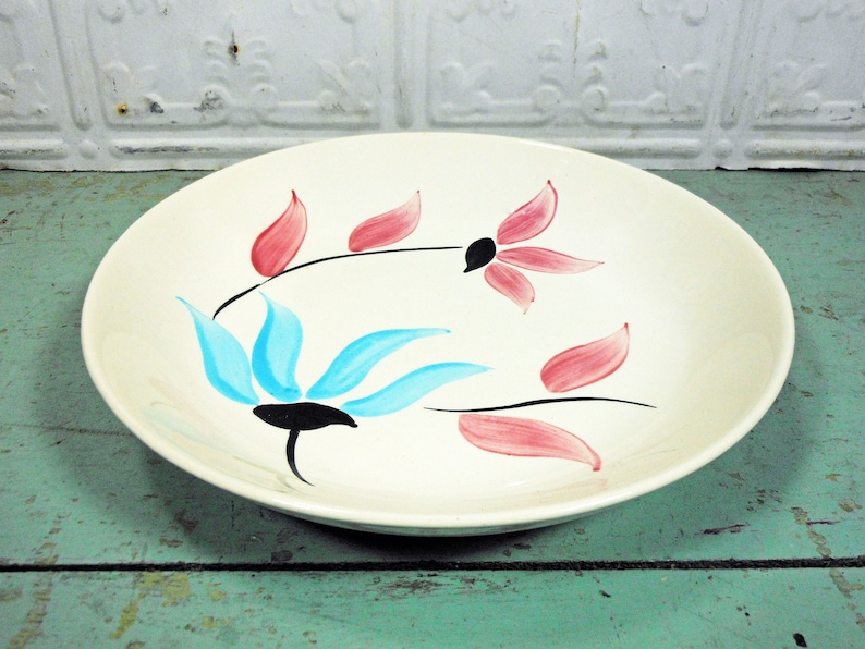 Vintage Blue Ridge Pottery Serving Bowl; Pink /& Black Flowers Blue