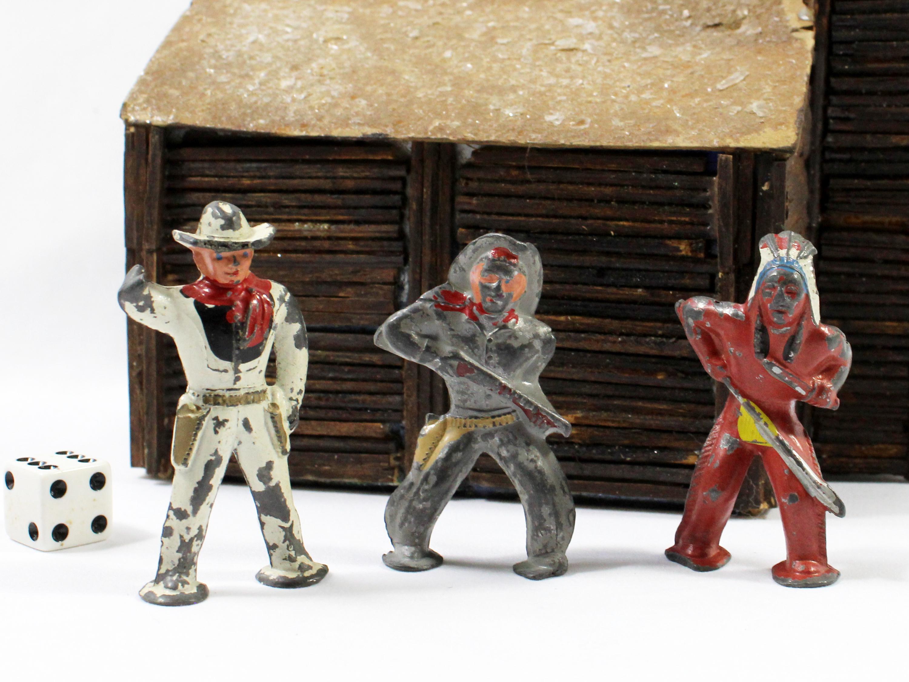 Figurine Vintage CRESCENT TOYS - Cowboy Avec Lasso - Ancien Jouet En Plastique Peint - Occasion