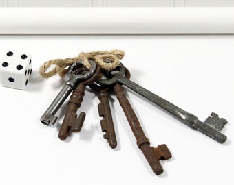 Assortment of Five Vintage Skeleton Keys