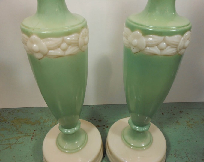 Pair of Vintage Green Aladdin Alacite Lamps With White Etsy