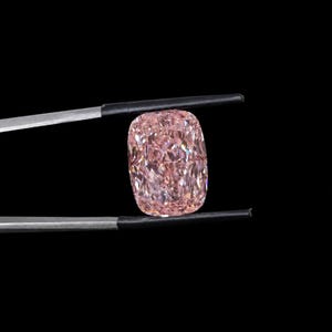 3 ct Fancy Pink Elongated Cushion-Cut Lab-Grown Diamond, IGI-Certified VVS Clarity Loose Solitaire Gemstone for Custom Jewelry