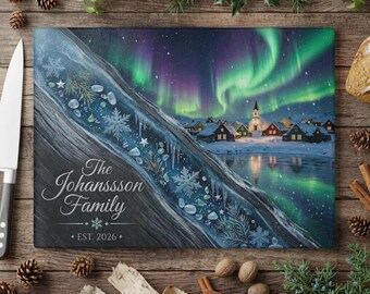 Tabla de cortar navideña personalizada con diseño de aurora boreal, regalo familiar con imágenes de las luces del norte, tabla para servir estilo cabaña de invierno, decoración navideña personalizada.