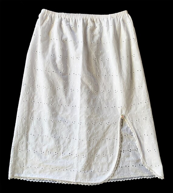 1960s White Cotton Eyelet Half Slip or Skirt Gem