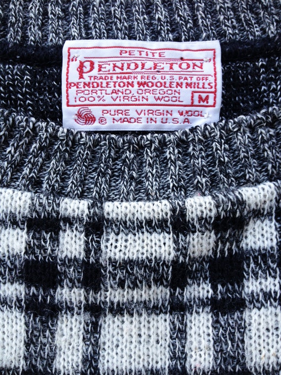 1980s Pendleton Black and White Wool Plaid Sweater - image 5