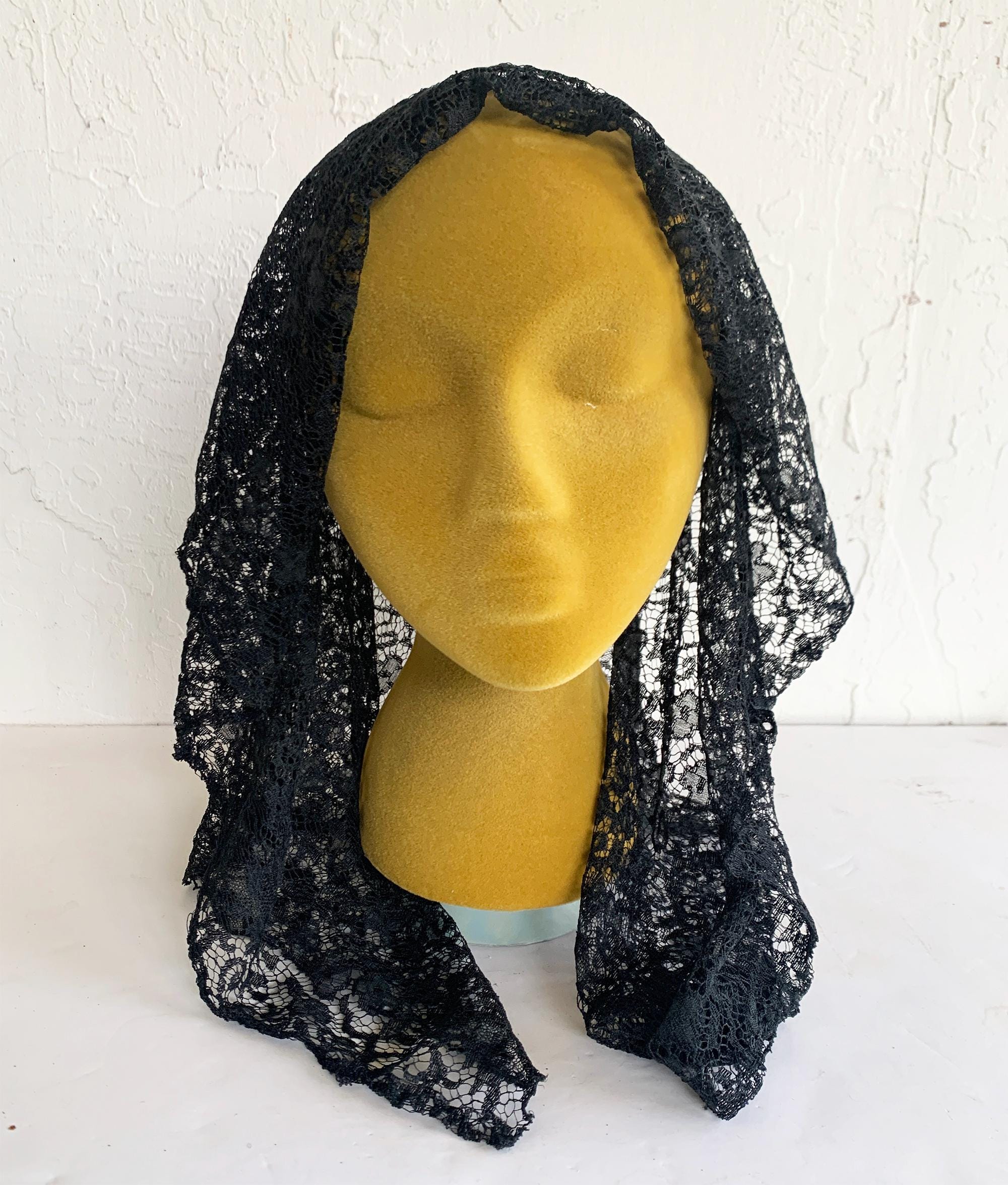 Antique Black Lace Mantilla