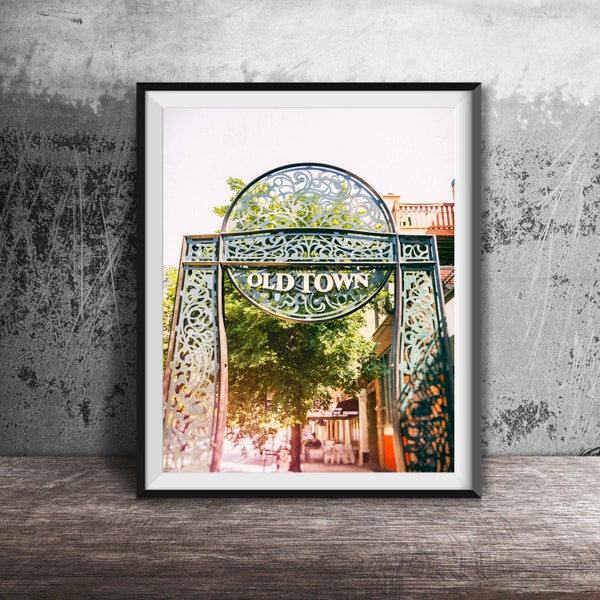 Old Town, Chicago Wall Art - Unframed Chicago Sign Photography - Old Town Gate - Chicago Neighborhood Print