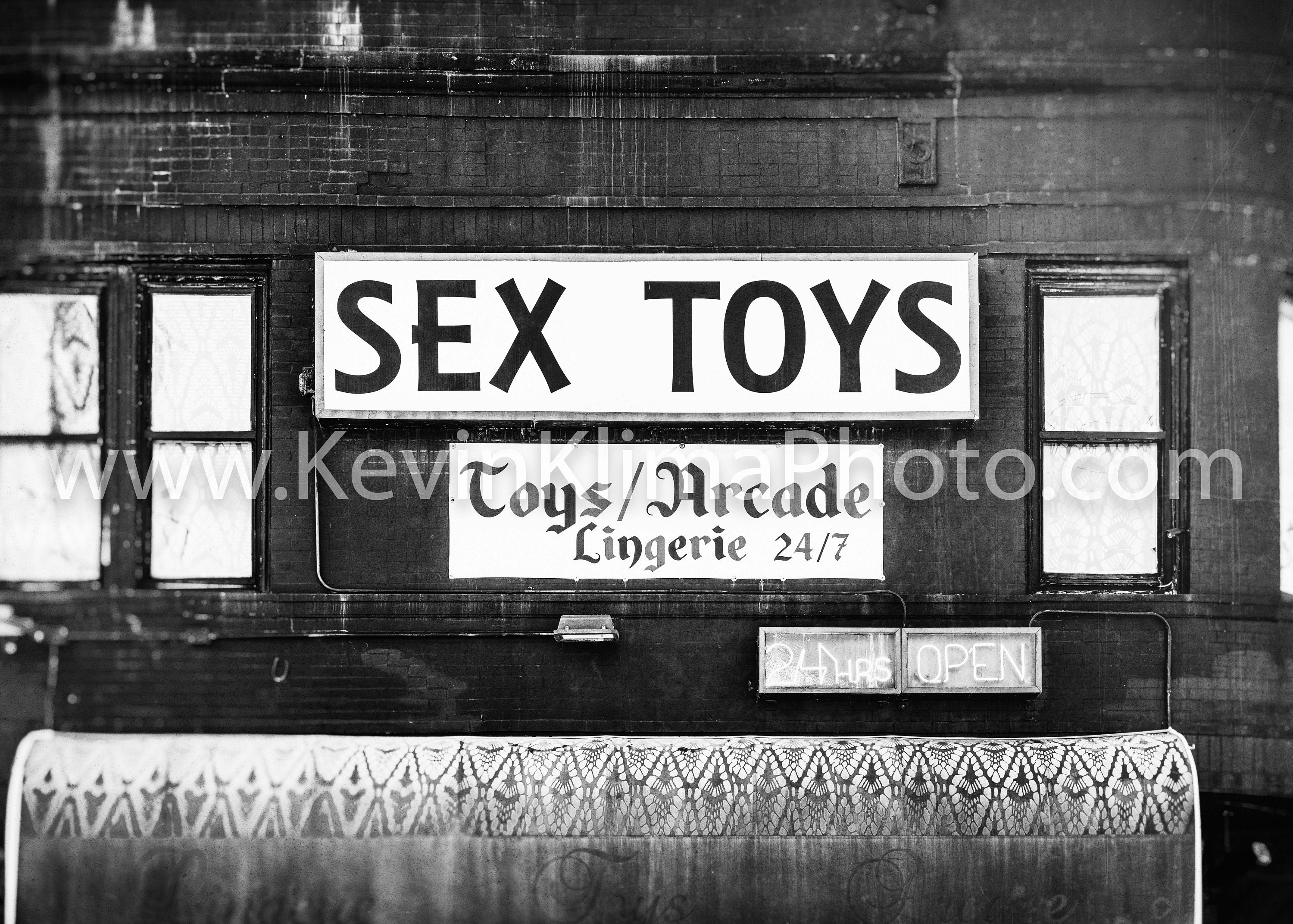 SEX TOYS, XXX Arcade - Vintage Neon Sign Photography - Office Room Art - Gentlemen's Club Photo - Adult Store Sign - Etsy SEX TOYS, XXX Arcade - Vintage Neon Sign Photography - Office Room Art - Gentlemen's Club Photo - Adult Store Sign - Etsy