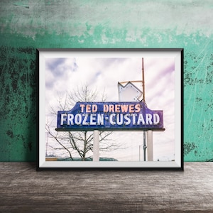 TED DREWES FROZEN Custard - Stampa fotografica senza cornice di St. Louis - Foto artistica da parete di un vecchio negozio di dolciumi - Decorazione da cucina, St. Louis, Missouri