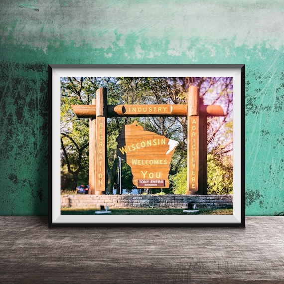 Wisconsin Welcomes You Sign Photography - Original Wall Art Photo - Modern Photography - Unframed Decor - Hello, Wisconsin!