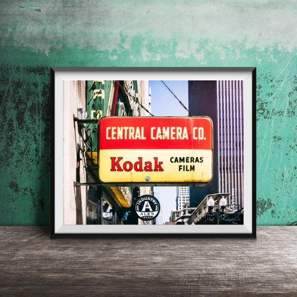 CENTRAL CAMERA CO. - Chicago Photography Print - Ingelijste Wall Art Print - Chicago Decor - Downtown Chicago Loop Artwork - Kodak Camera's