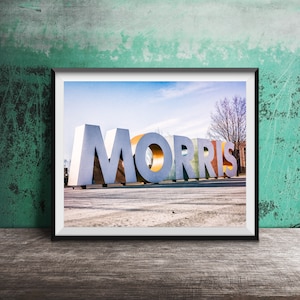 MORRIS - Impresión fotográfica sin marco - Arte mural sin marco de Illinois - Letrero de la ciudad de Morris, Illinois