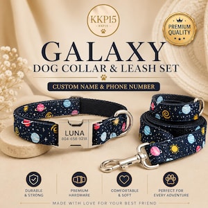 Peut inclure: Un ensemble collier et laisse pour chien bleu foncé avec un motif galaxie composé de planètes et d'étoiles colorées. Le collier possède une boucle en métal argenté gravée du nom LUNA et du numéro 804-658-9218. La laisse inclut un mousqueton argenté.