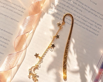 Celestial Moon Bookmark with Dangling Stars | Handmade Gold Bookmark | Whimsical Book Lover Gift | Elegant Fantasy Reading Accessory