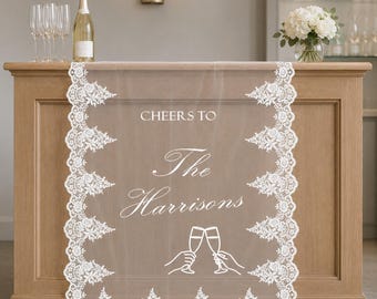 Gepersonaliseerd kanten barbord voor bruiloft, doorschijnende stoffen barbanner, gepersonaliseerde decoratie voor drankstation op de receptie met achternaam.