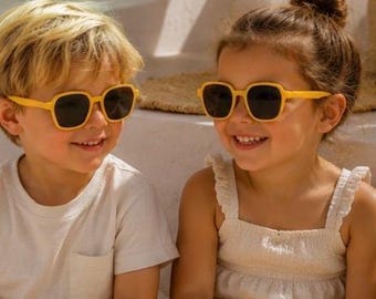 Kids Yellow Sunglasses – Trendy UV Protection Shades for Boys and Girls