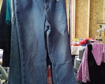 Lee Women's Stretch Jeans Size 12 - Free Shipping!