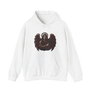 Sudadera con capucha y estampado de ángel gótico, estilo urbano alternativo, ropa de fantasía oscura.