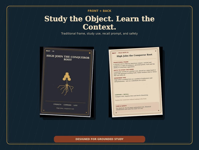 Op de afbeelding: Twee rechthoekige studiekaarten getiteld High John the Conqueror Root. De linkerkaart is donkerblauw met een gouden wortelillustratie en de tekst Strength, Command, Luck. De rechterkaart is cr&egrave;mekleurig met zwarte tekst over veiligheid en gebruik.
