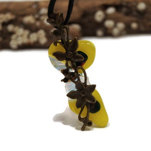 Yellow Fused Glass With Flower Charm Pendant Necklace, Dichroic, Irregular, Long, Funky Fashion, Nature Jewelry, Clear With Gold, Boho Vibe image 3