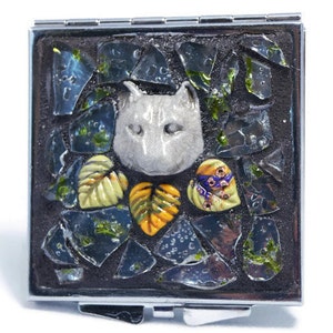 Mosaic Double Sided Compact Mirror With Clay Wolf Totem And Autumn Leaves, Clear With Green Stained Glass, Make Up, Square, Forest, Nature image 8