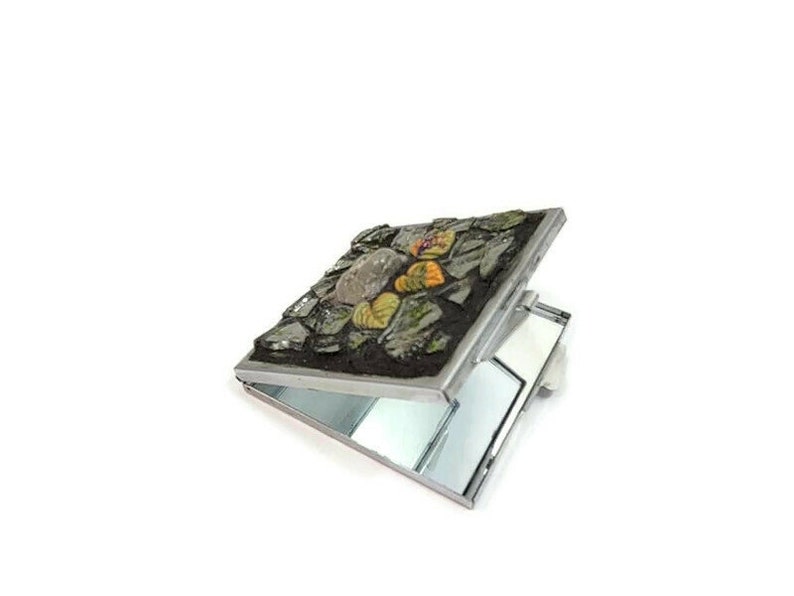 Mosaic Double Sided Compact Mirror With Clay Wolf Totem And Autumn Leaves, Clear With Green Stained Glass, Make Up, Square, Forest, Nature image 10