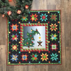 Digital Download Christmas Morning Delight Quilt Pattern by Material Girlfriends / Baby Jesus Appliqué Quilt Pattern / Holiday Sampler Quilt