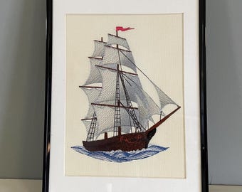 Bordado de barco enmarcado / Decoración náutica de pared / Arte textil bordado a máquina / Decoración costera para el hogar / Regalo inspirado en el océano