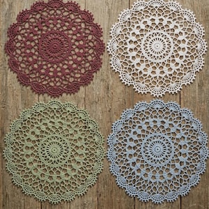 Crochet Doily Pattern, Large Round Lace Doily, Vintage Farmhouse Table Centerpiece, Beginner-Friendly Crochet Pattern Instant Download