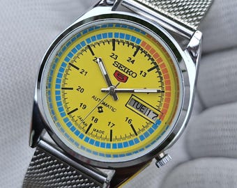 Vintage Seiko 5 Automatic Yellow Dial DayDate Japan Made Refurbished Wrist watch Mesh Bracelet