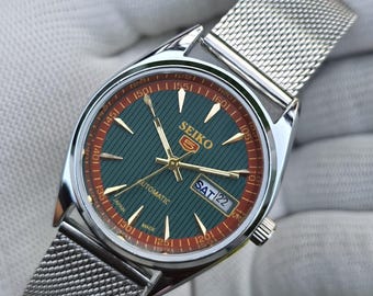 Vintage Seiko5 Automatic Green Textured Dial DayDate Japan Made Refurbished Watch Steel Mesh Band
