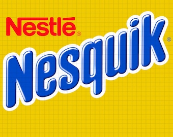 Puede incluir: El logotipo de Nestlé Nesquik presenta el nombre de la marca Nestlé en rojo con una fuente sans-serif sobre el texto Nesquik en azul, grande, negrita, redondeado y ligeramente inclinado, sobre un fondo amarillo brillante con una cuadrícula.