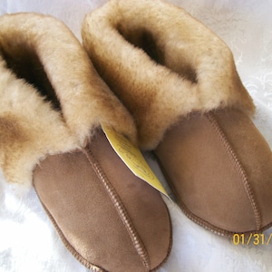 Genuine Handcrafted LADIES Sheepskin Slippers....LADIES.Small. Medium.Large...NWT... image 1