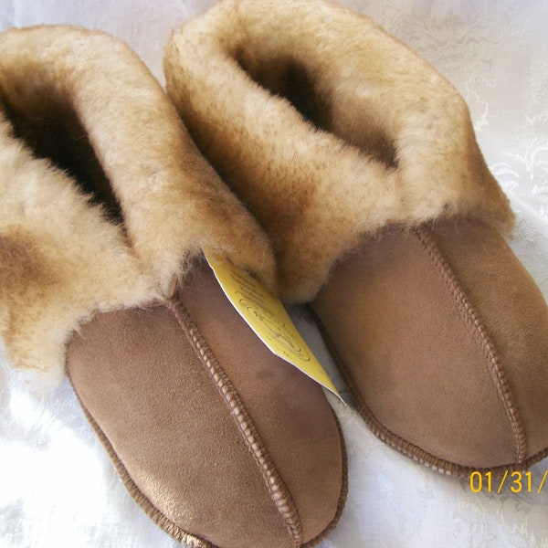 Genuine  Handcrafted LADIES Sheepskin Slippers....LADIES.Small. Medium.Large...NWT...