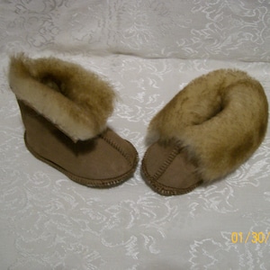 Handcrafted Kids Sheepskin Slippers ....KIDS Sizes...Small...Medium...Large....NWT image 5