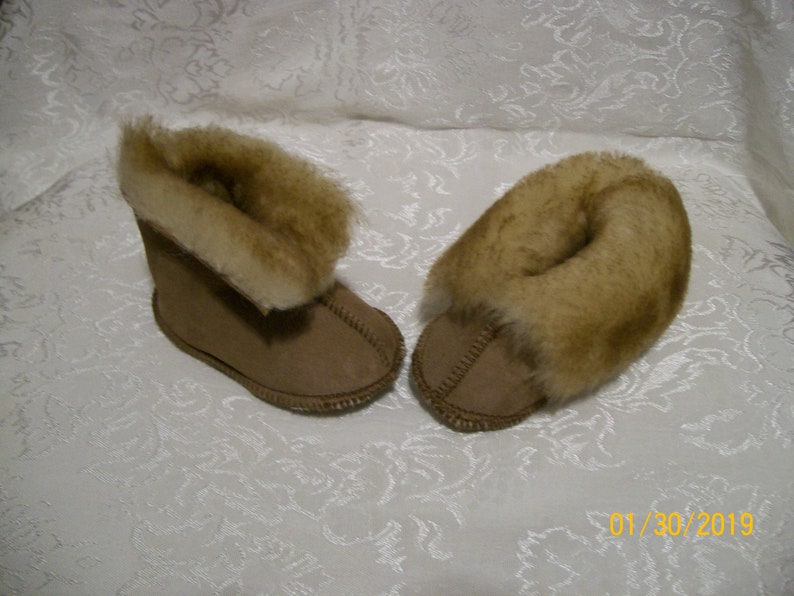 Handcrafted Kids Sheepskin Slippers ....KIDS Sizes...Small...Medium...Large....NWT image 5