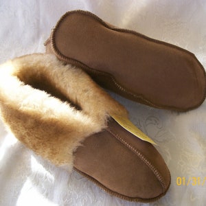 Genuine Handcrafted LADIES Sheepskin Slippers....LADIES.Small. Medium.Large...NWT... image 2