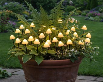 Set di luci solari da giardino a forma di fungo - 10 luci a LED impermeabili a forma di fungo per decorazioni da patio, prato e giardino